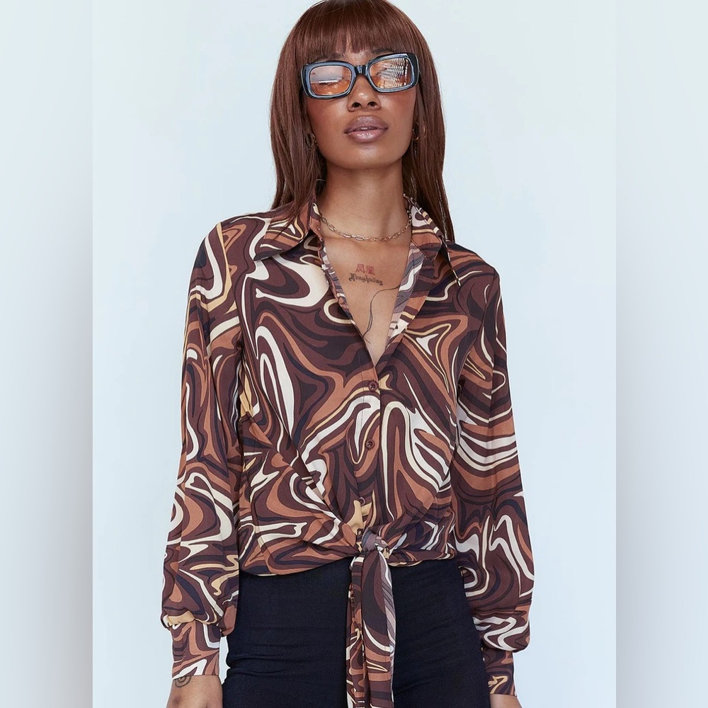 Princess Polly Swirled Striped Brown Long Sleeve with Tie in Front